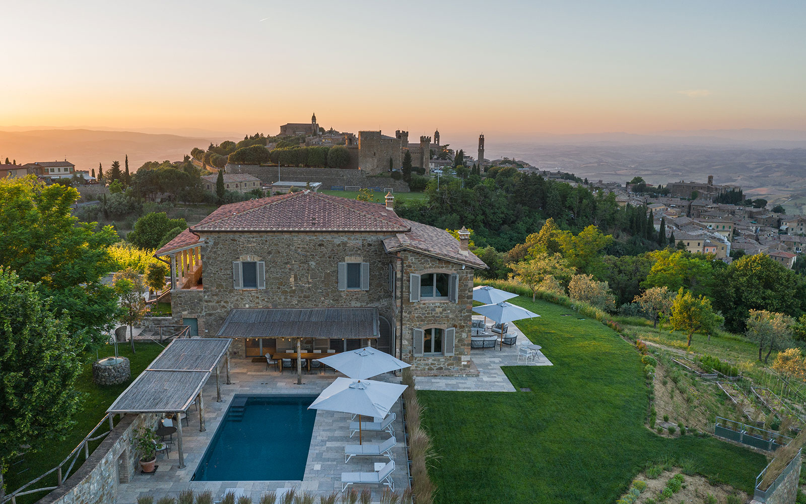 Val d’Orcia Villa Palazzetta Merrion Charles Private Travel Consultant